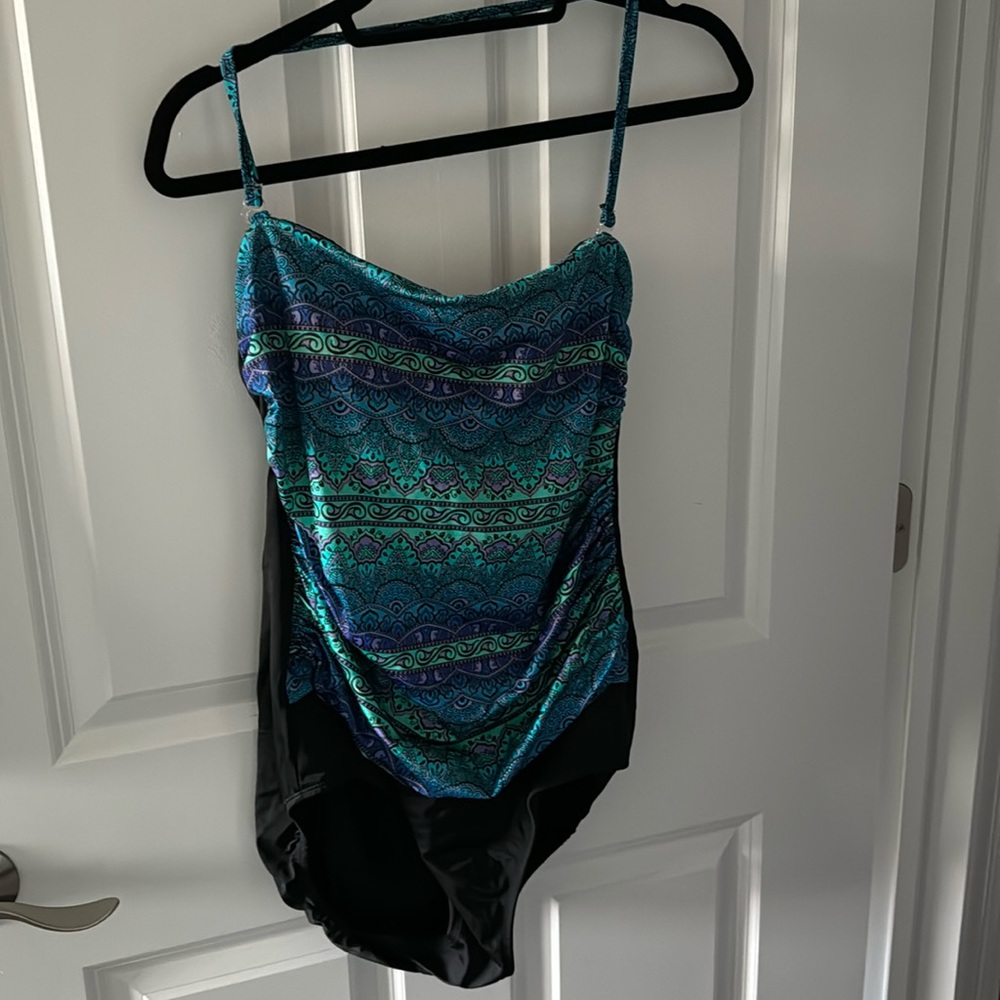 Women’s Longitude halter swimsuit